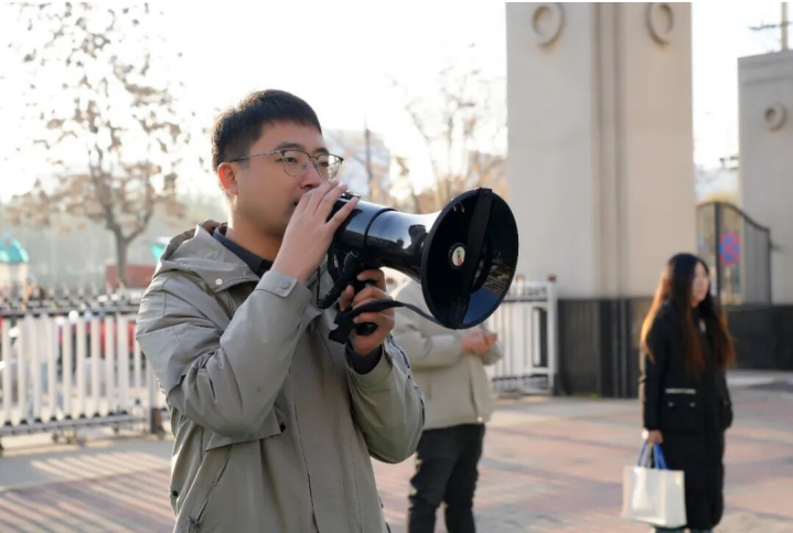 以勞育心，向陽而（ér）生 _ 2025年天津六力高級中學勞動周紀實