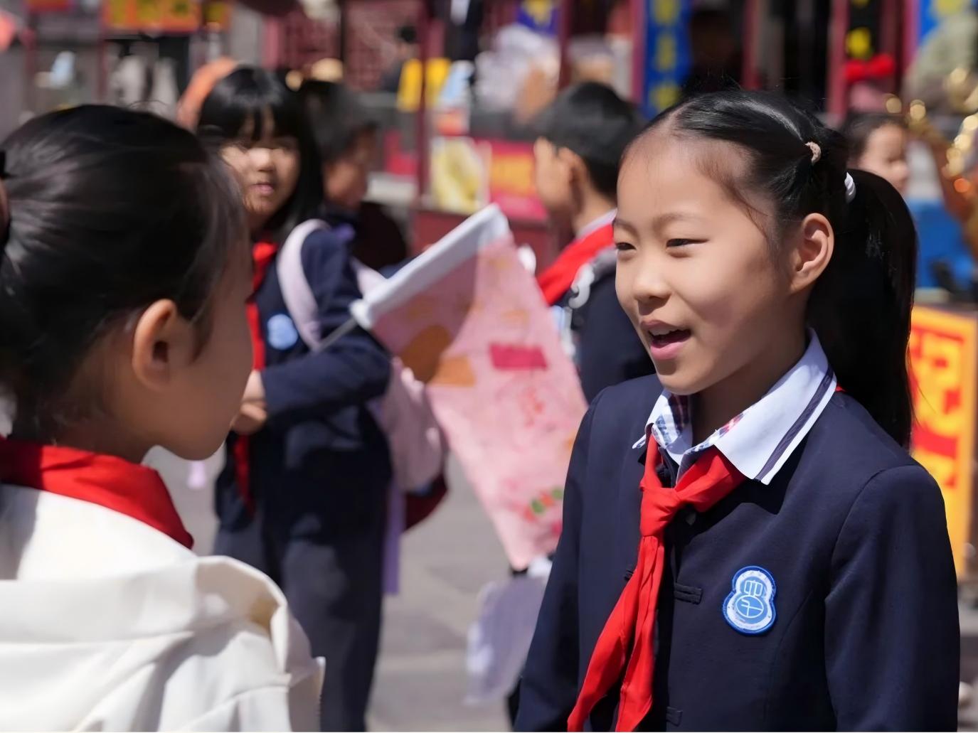 穿越時光的民俗探（tàn）險（xiǎn）家——三年級“津彩（cǎi）紛（fēn）呈·民俗探秘”社會實踐紀實