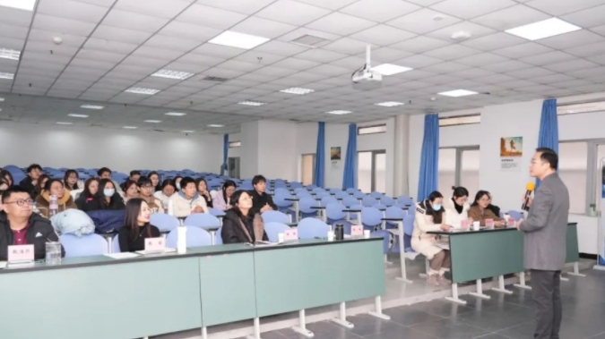 探索心靈深處，點亮教育之光——六力學校心理健康中心心（xīn）理（lǐ）課“教師之（zhī）星（xīng）”爭霸賽圓滿落幕