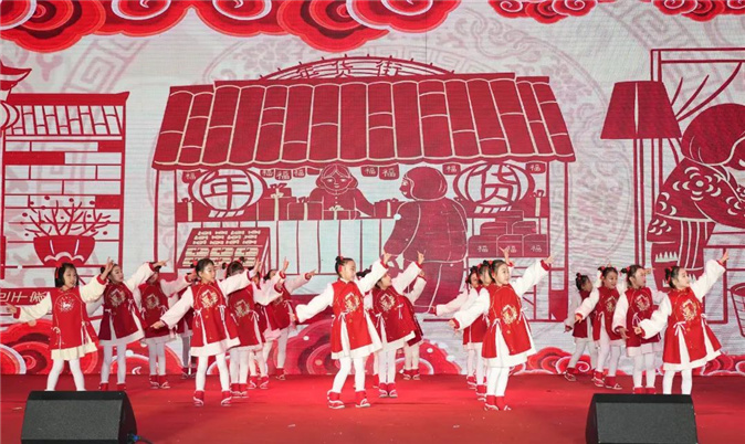 小藝術家們的（de）大舞台（tái）——六力學校小學部元旦匯演精（jīng）彩回顧！